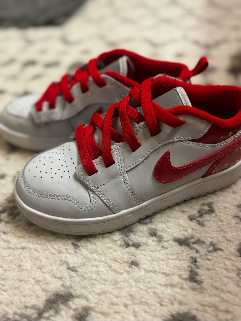 Nike Jordan 1 lows Kids White and Red Sneakers